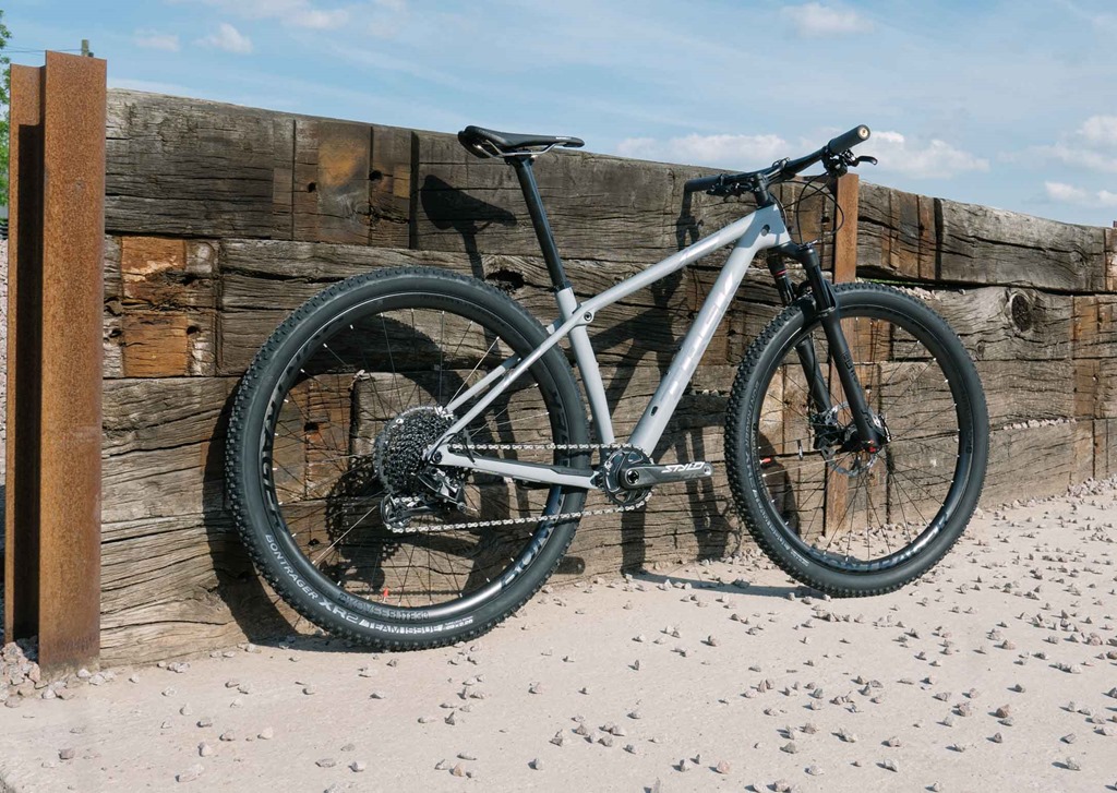 what is hardtail mtb
